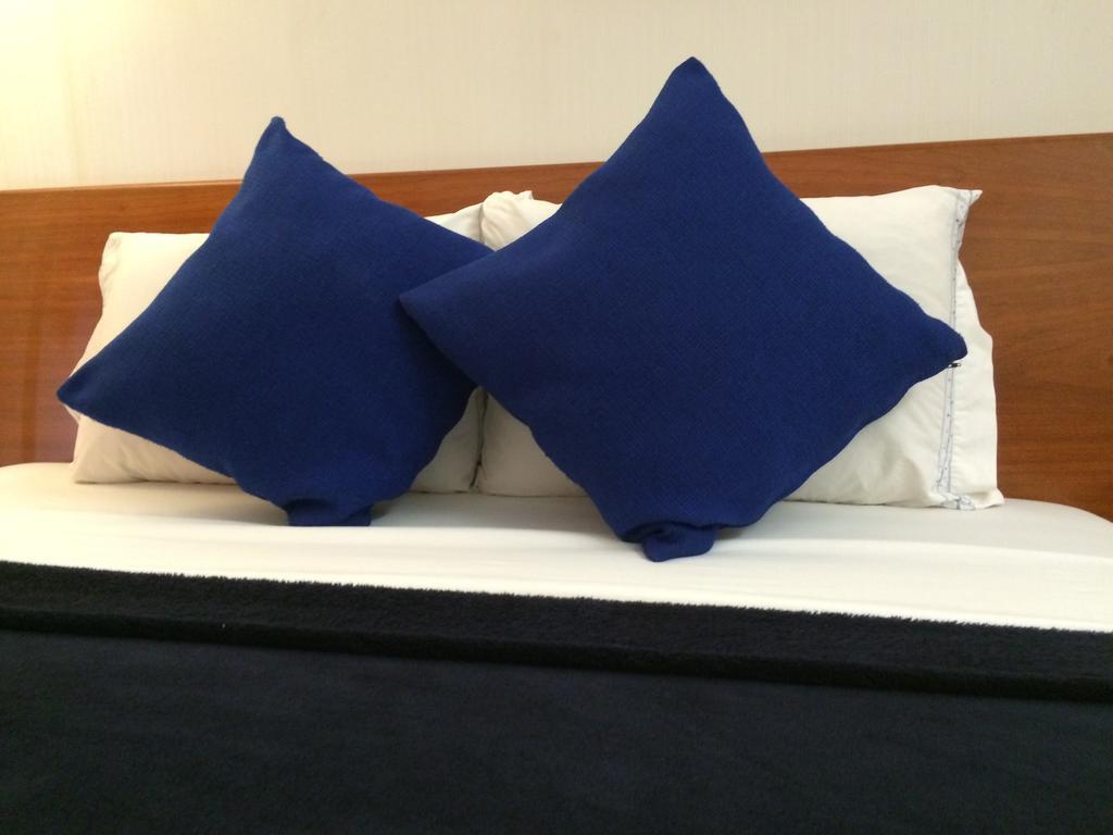 Smln Rooms & Suites เนเปิลส์ ภายนอก รูปภาพ